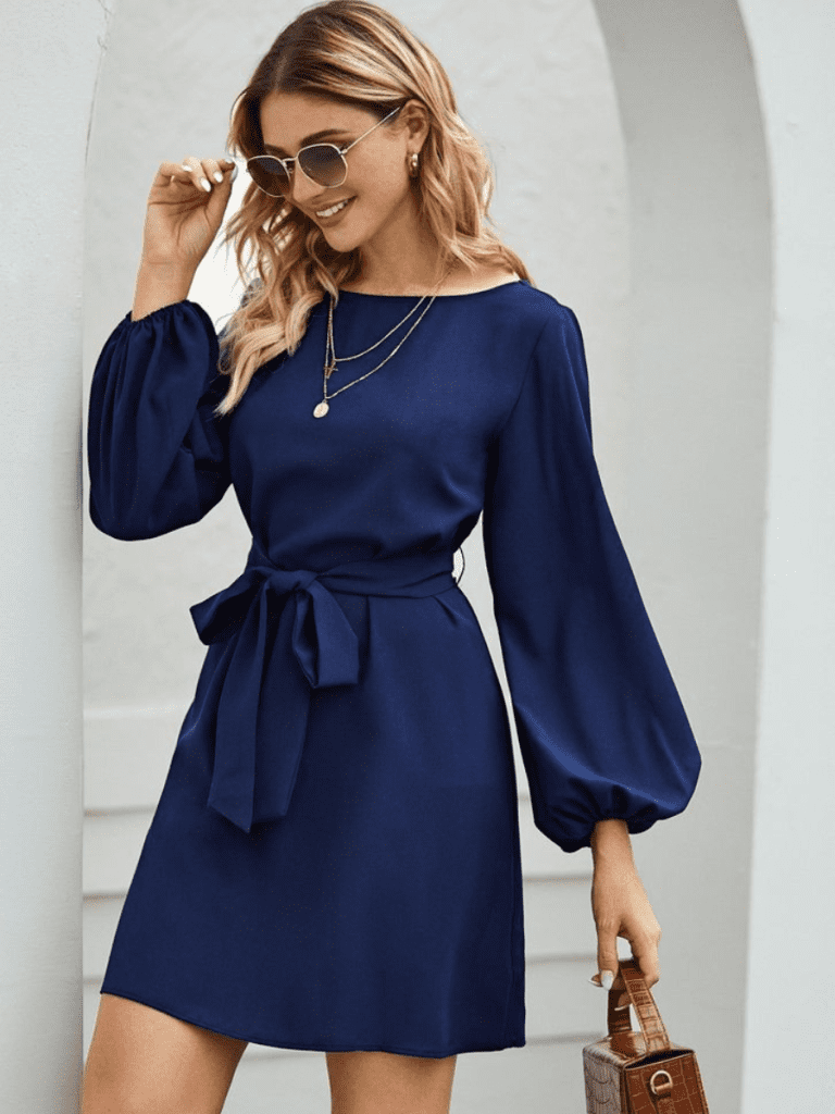 c-mo-combinar-un-vestido-azul-marino-10-opciones-incre-bles