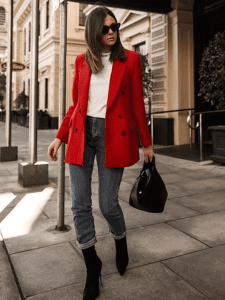 Cómo combinar un blazer rojo