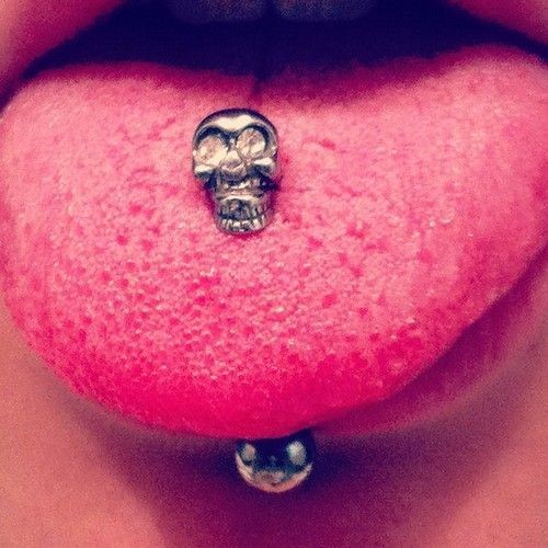 los mejores piercing de lengua para mujeres 1 